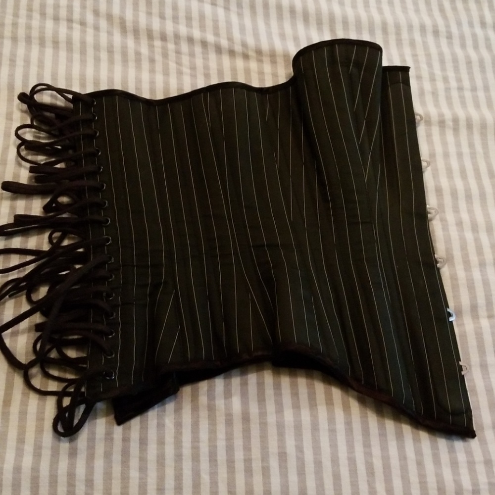 Women's 26 inch real steel boned goth corset